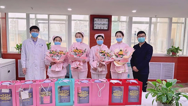 礼赞天使!河南誉美肾病医院举行“5.12”护士节表彰大会